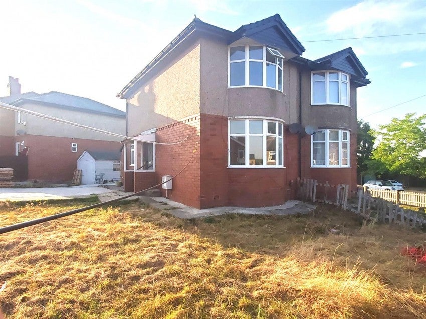House Thornleigh Road in Kirklees
