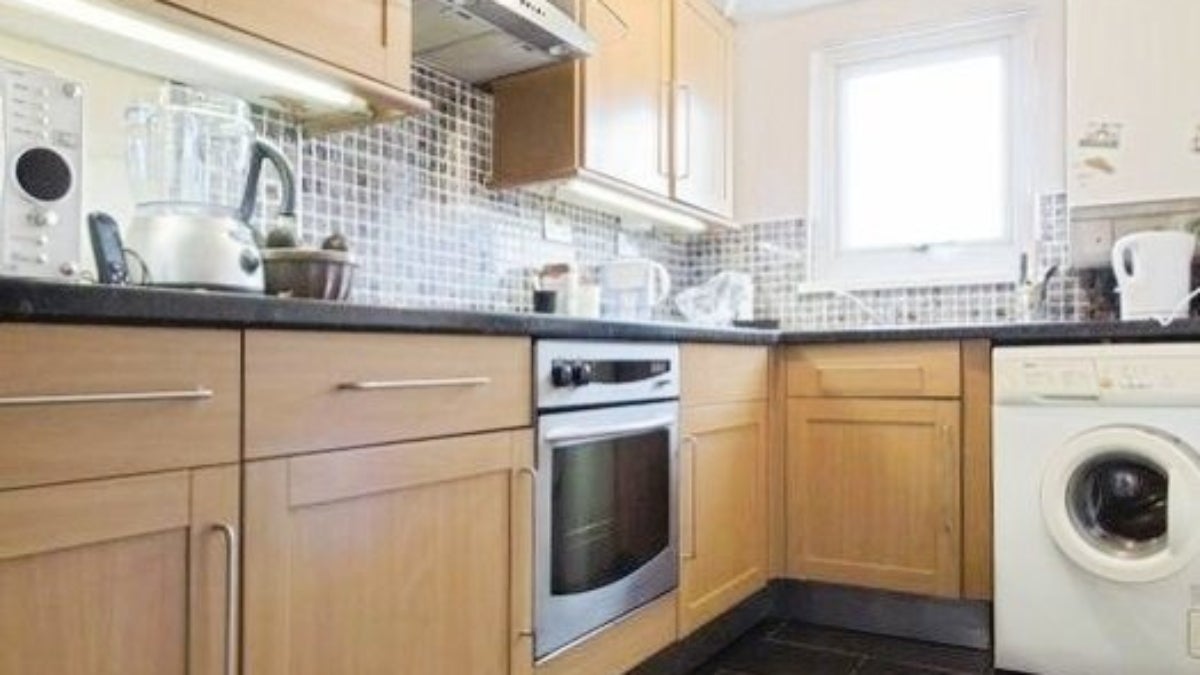 Flat Morden Road in Newport
