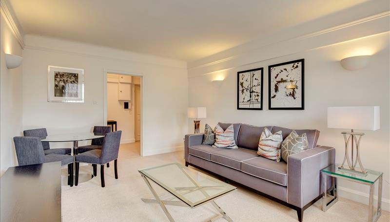 Flat Fulham Road in Greater London