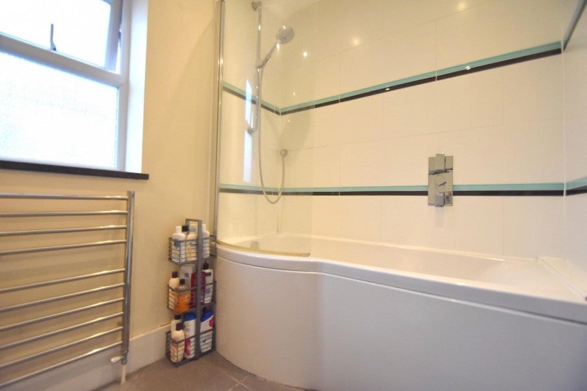 Flat Vansittart Road in Windsor