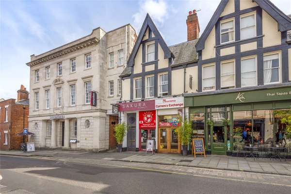 Flat St Peter Street in Winchester