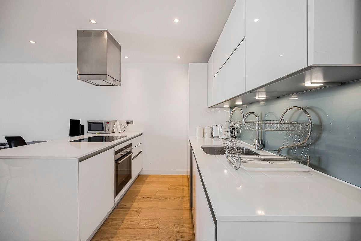 Flat Yabsley Street in Greater London