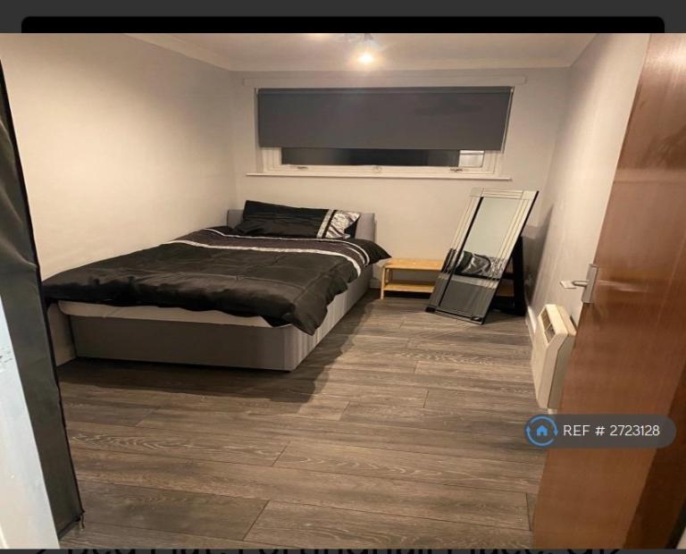 Flat Fortingall Place in Glasgow