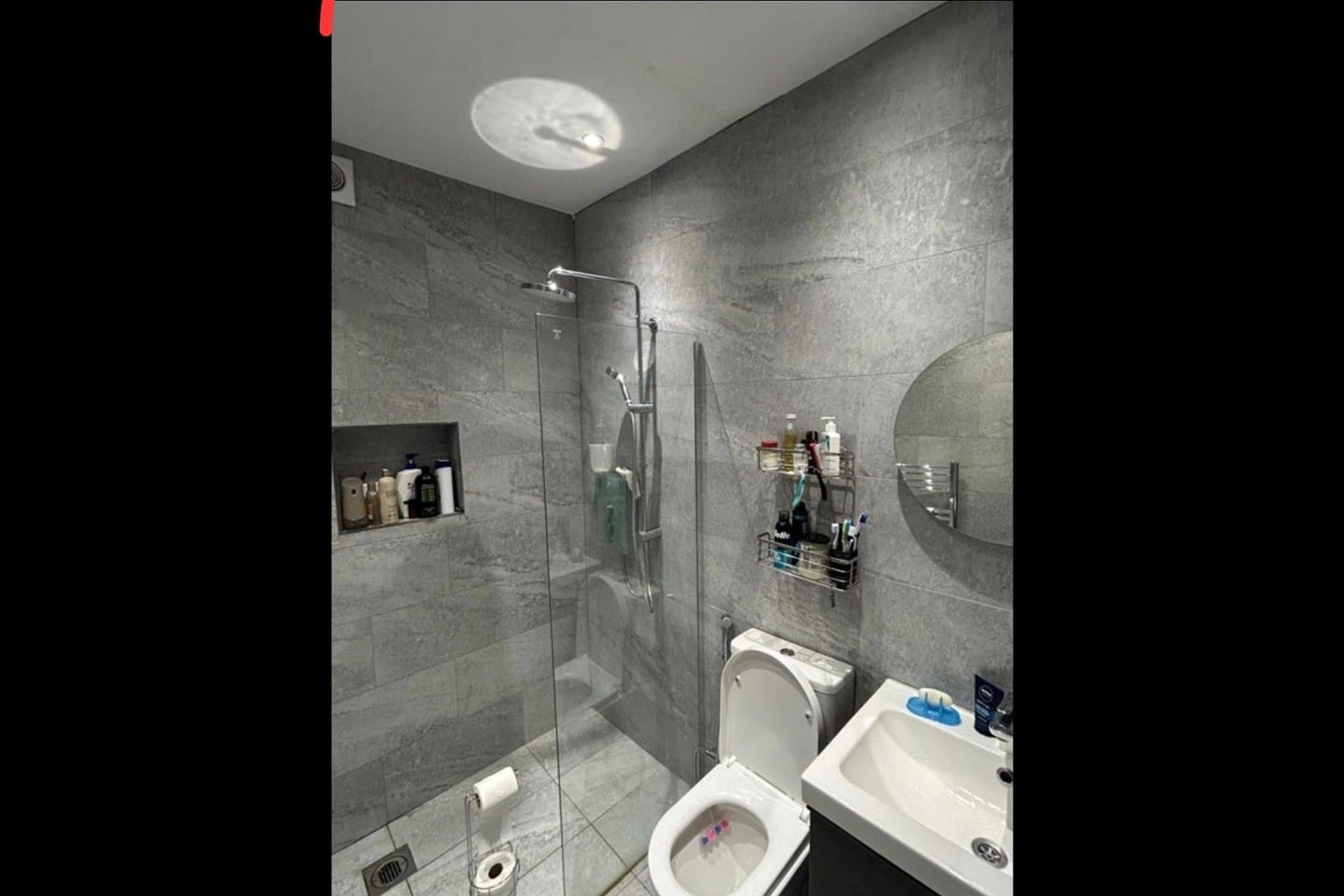 Room Cumberland Road in Greater London