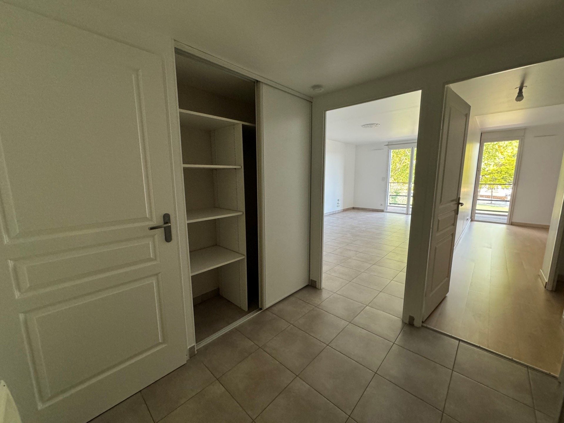 Flat Avenue Jean Rieux in Toulouse