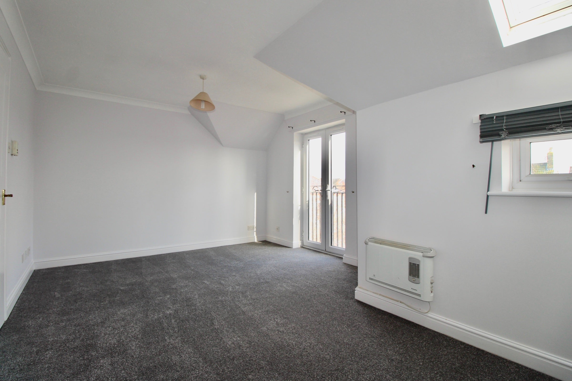 Flat Sovereign Place in Peterborough
