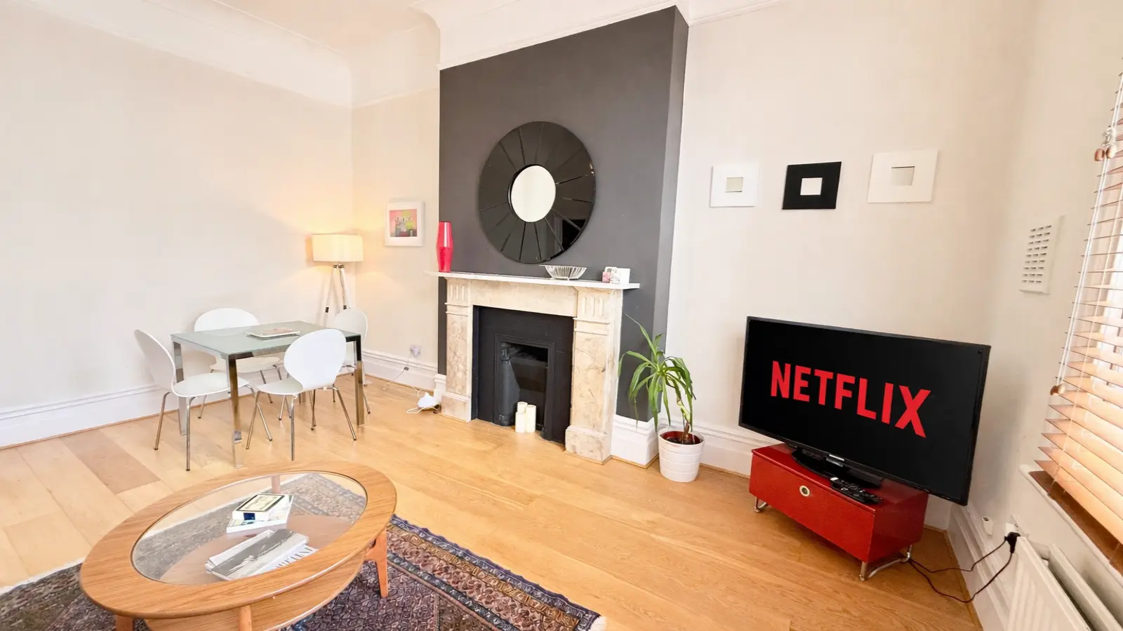 Flat Hofland Road in Greater London