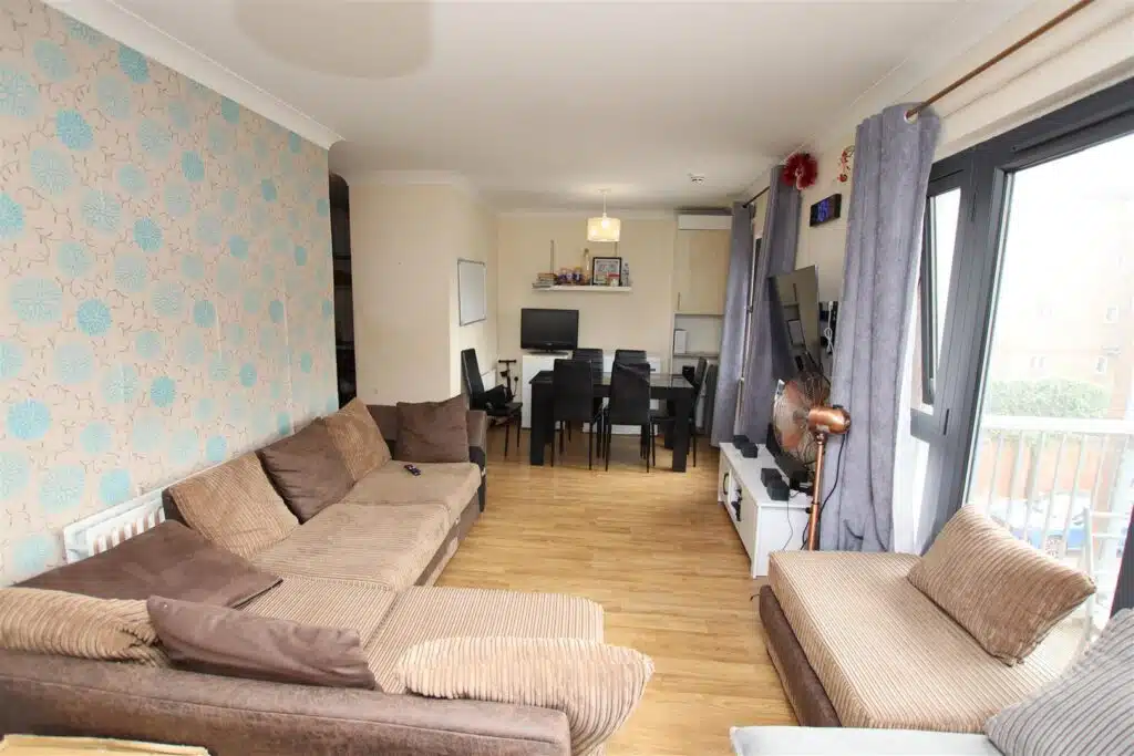 Flat Wharf House in Greater London