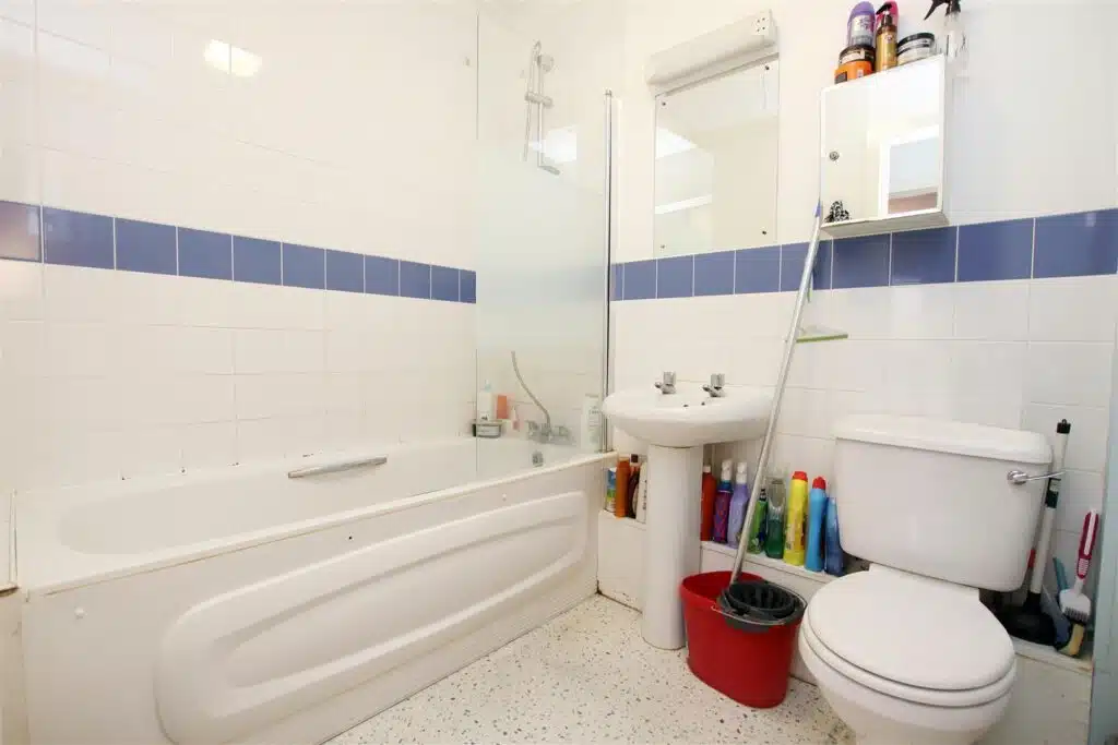 Flat Wharf House in Greater London