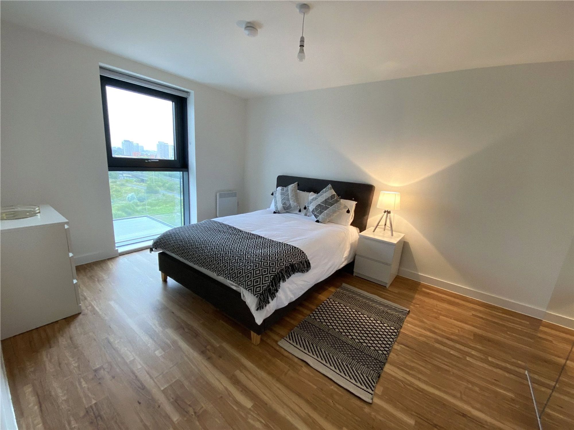 Flat Pomona Strand in Trafford