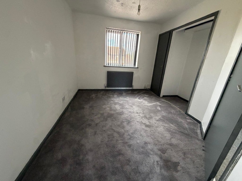 Flat Hamar Way in Metropolitan Borough of Solihull