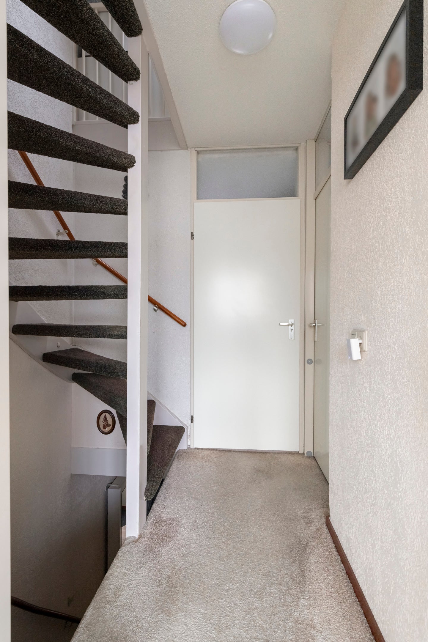 Tussenwoning te koop: Endenhout 19, Hoogvliet Rotterdam