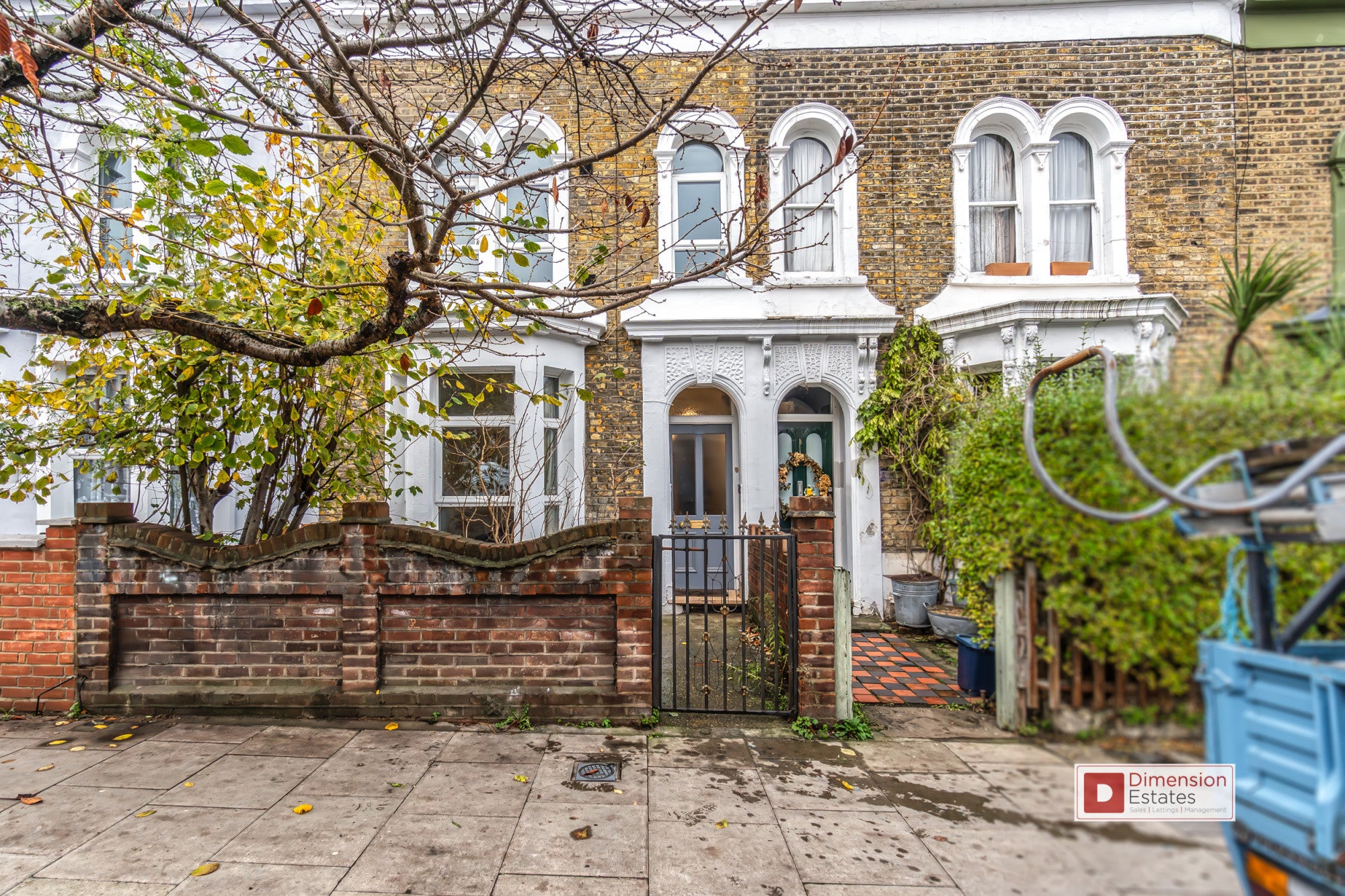 House Dunlace Road in Greater London