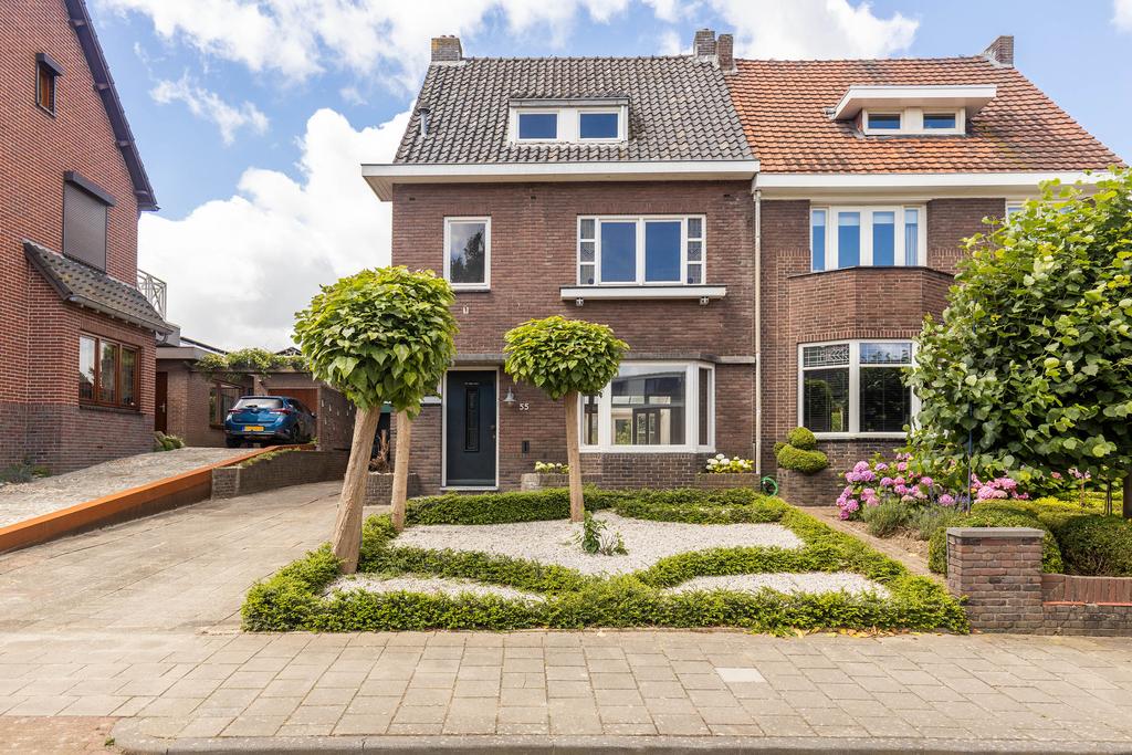 Huis Dorpstraat 55 in Buchten