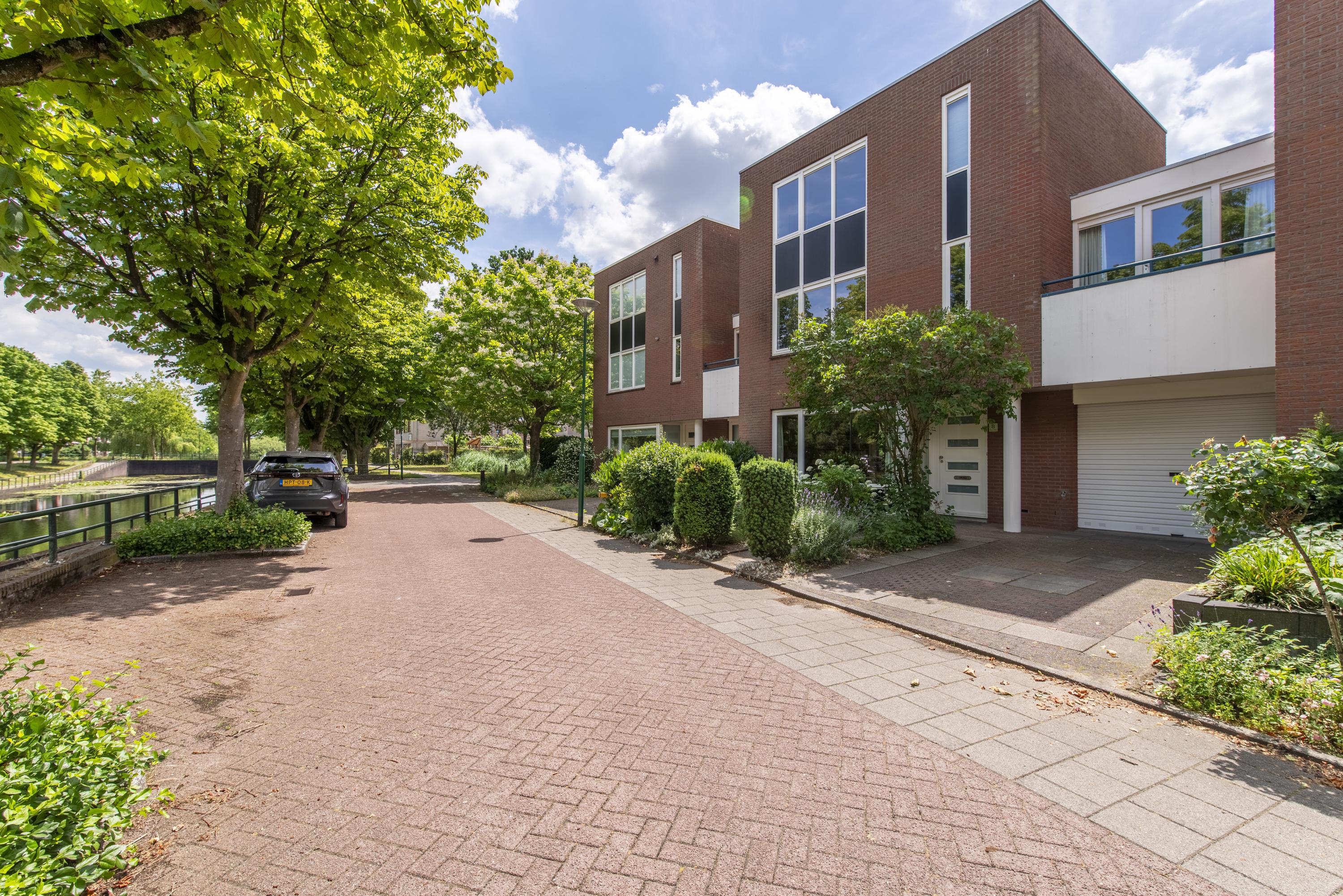 Huis Kantmos 8 in Veenendaal