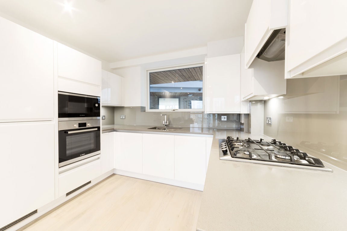 Flat Norman Road in Greater London