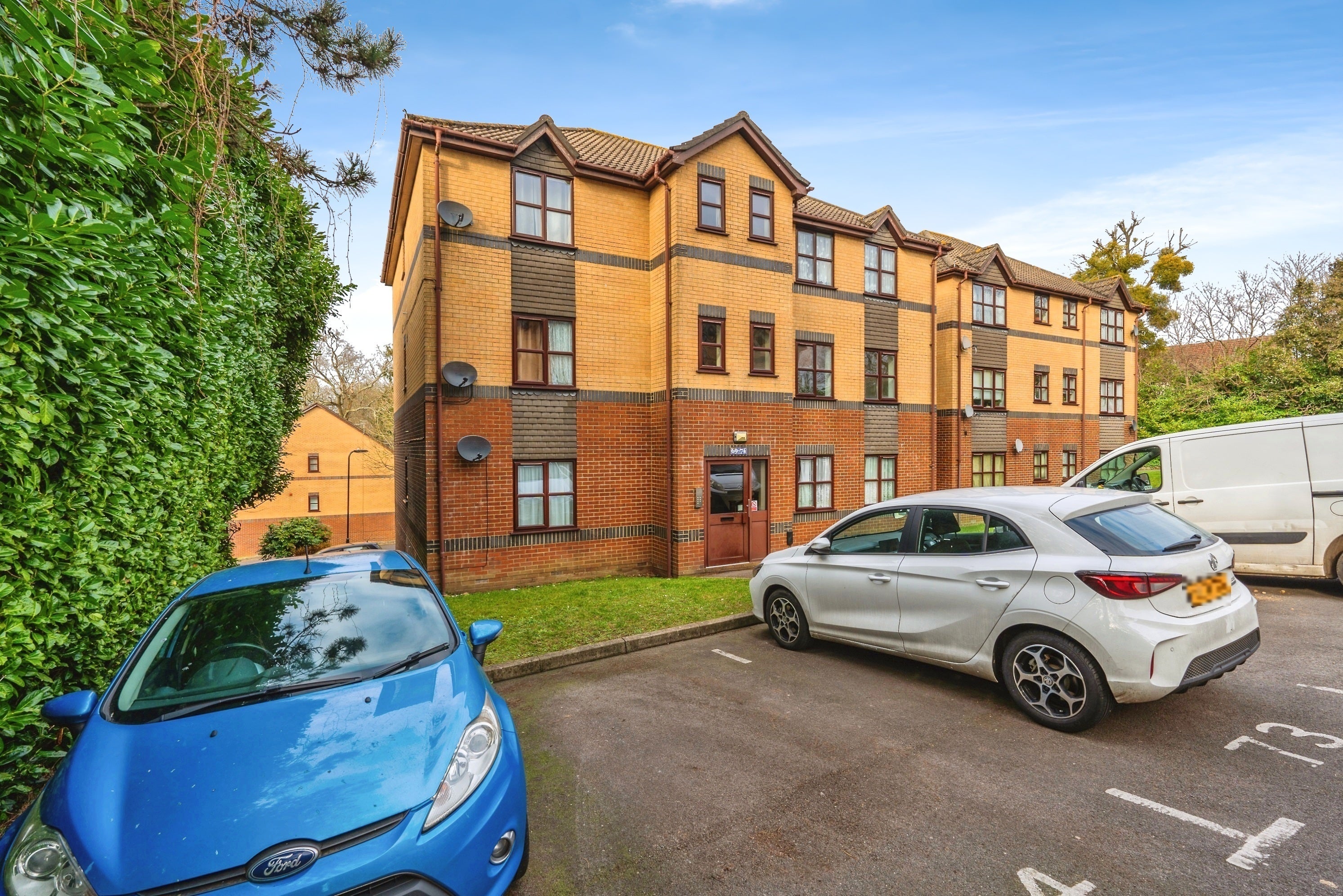 Flat Briarswood in Southampton