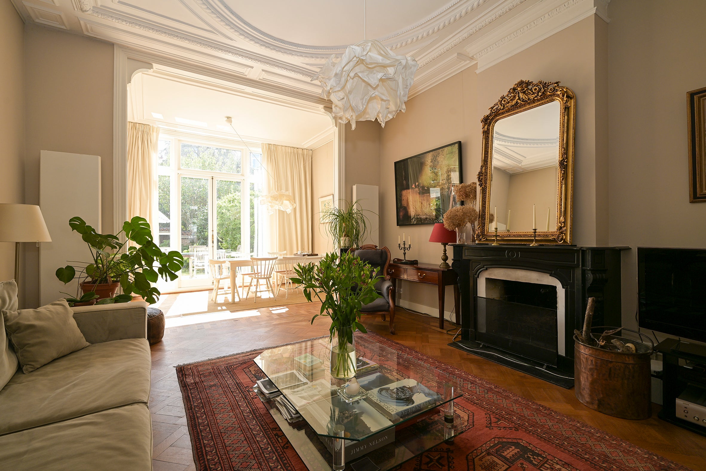 Tussenwoning te koop: Riouwstraat 135, 'S-Gravenhage