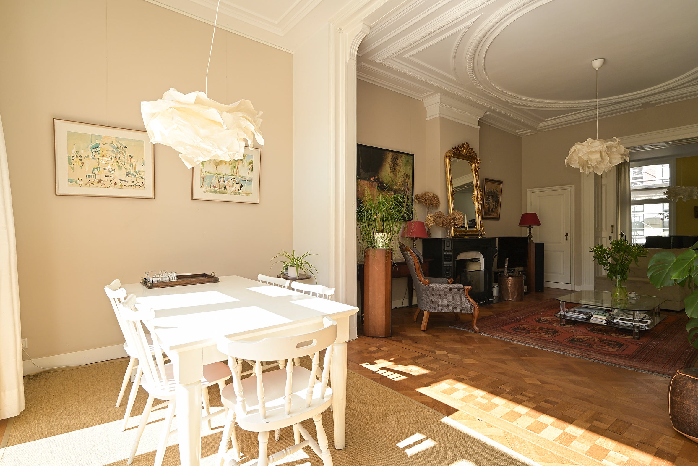 Tussenwoning te koop: Riouwstraat 135, 'S-Gravenhage