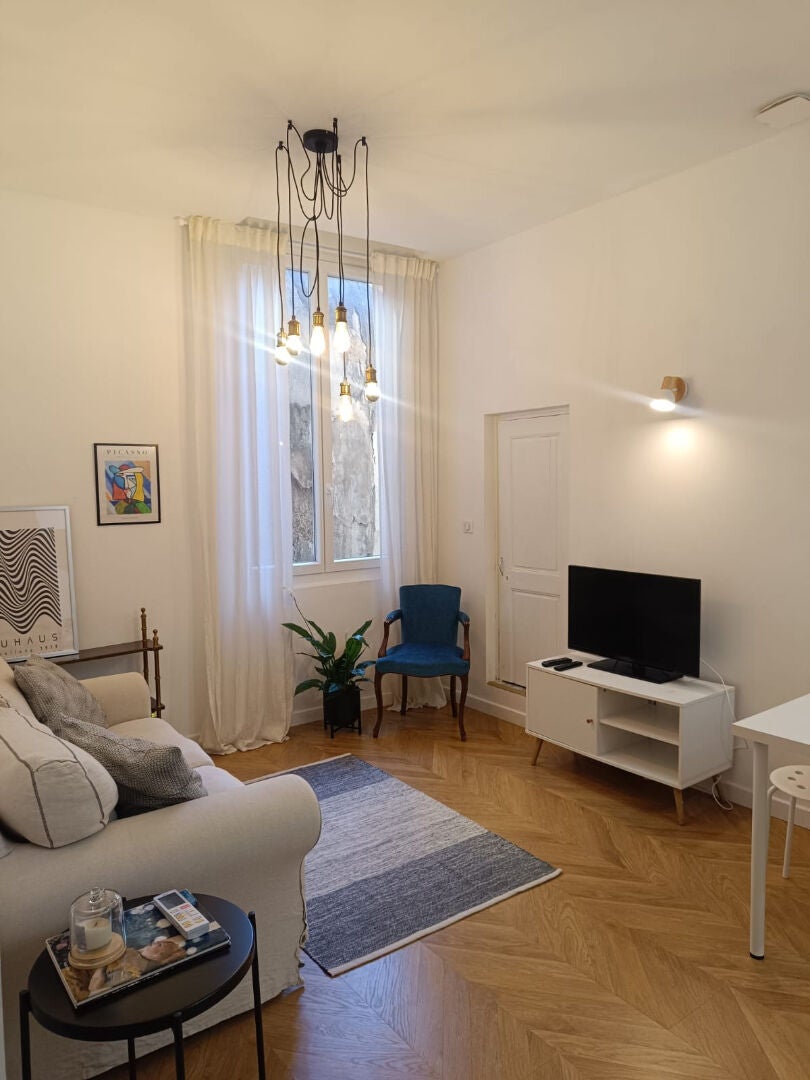 Flat Square de Tournadre in Aix-en-Provence