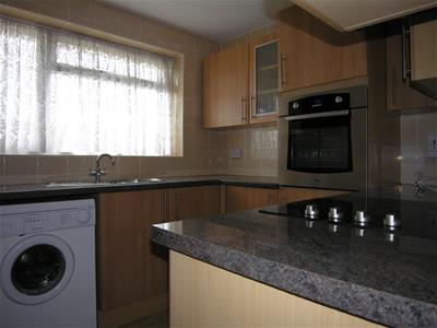 Flat Crosby Close in Wolverhampton