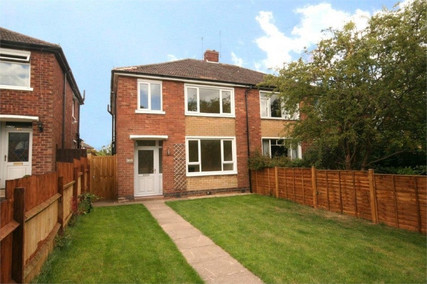House Addison Road in Rugby