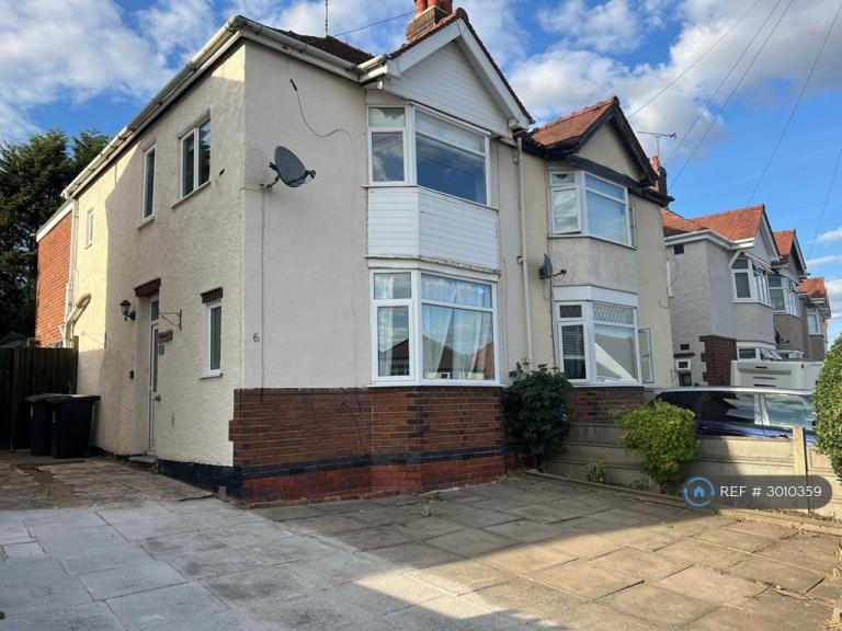 House Glenfield Avenue in Nuneaton and Bedworth