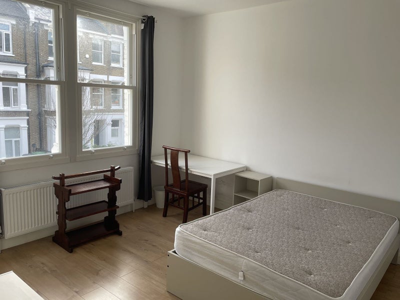 Room Sulgrave Road in Greater London