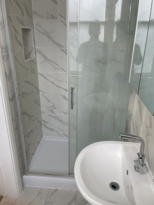 Room Sulgrave Road in Greater London