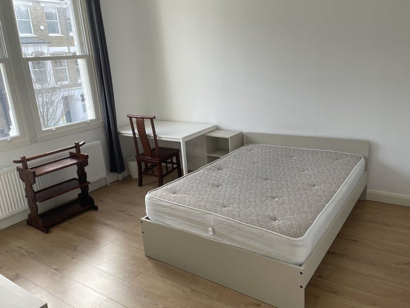 Room Sulgrave Road in Greater London