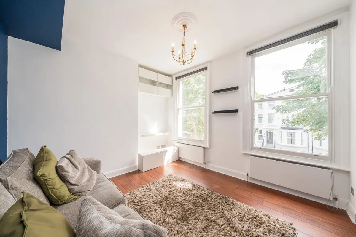 Flat Windsor Road in Greater London
