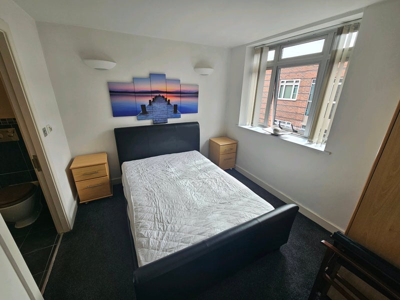 Room Palatine Road in Manchester