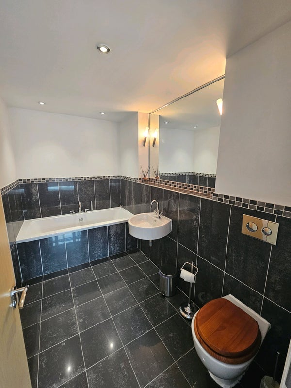 Room Palatine Road in Manchester