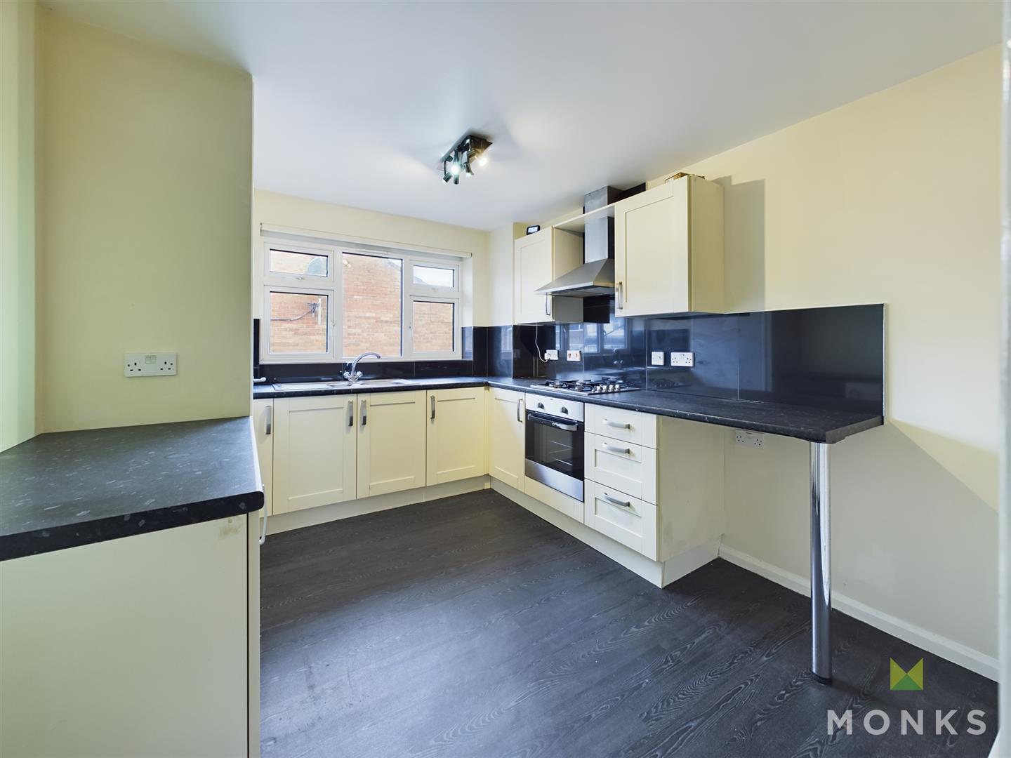 Flat Crestwood Court in Oswestry