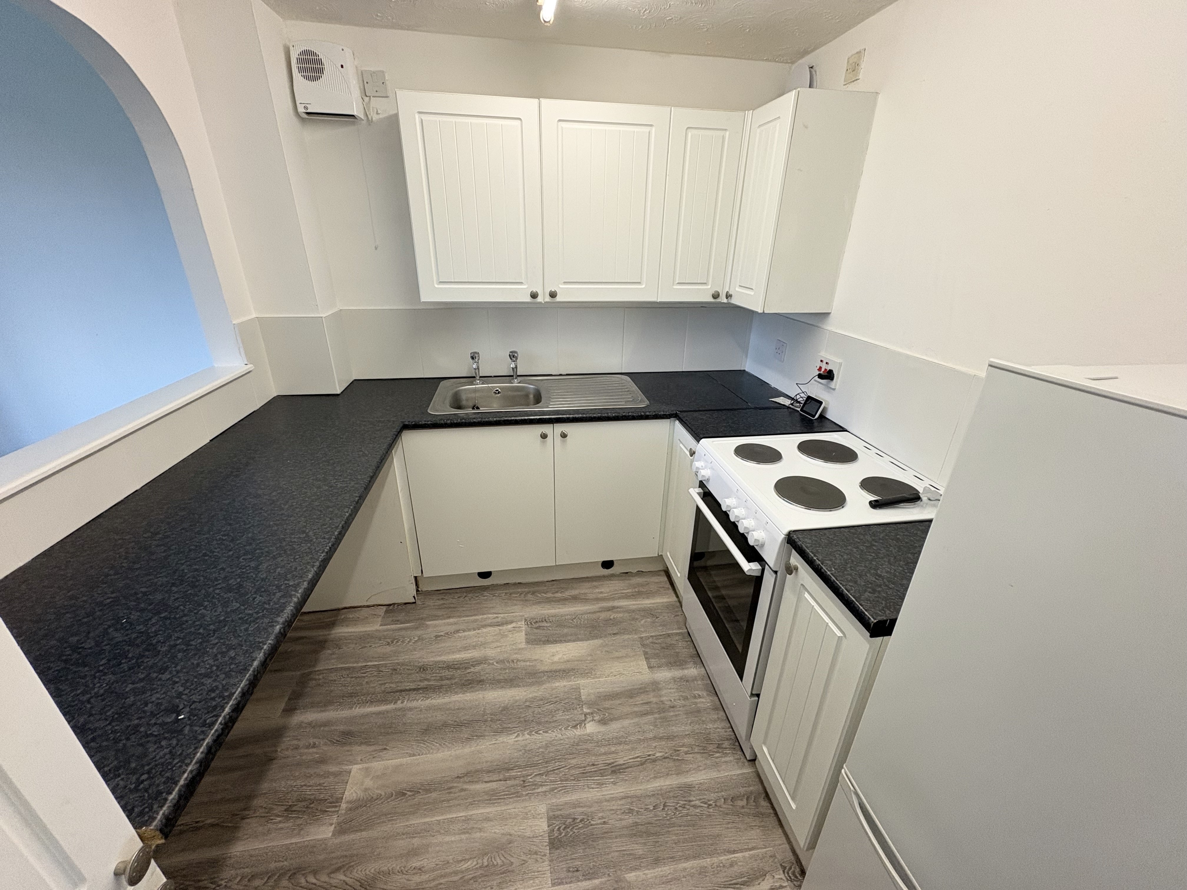 Flat Bishop Hannon Drive in Cardiff County