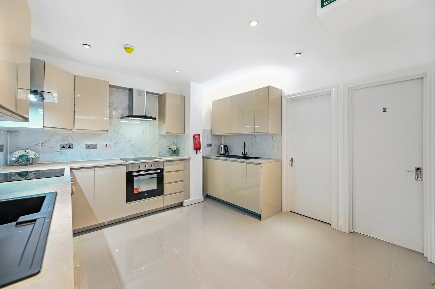 Room Station Road in Greater London