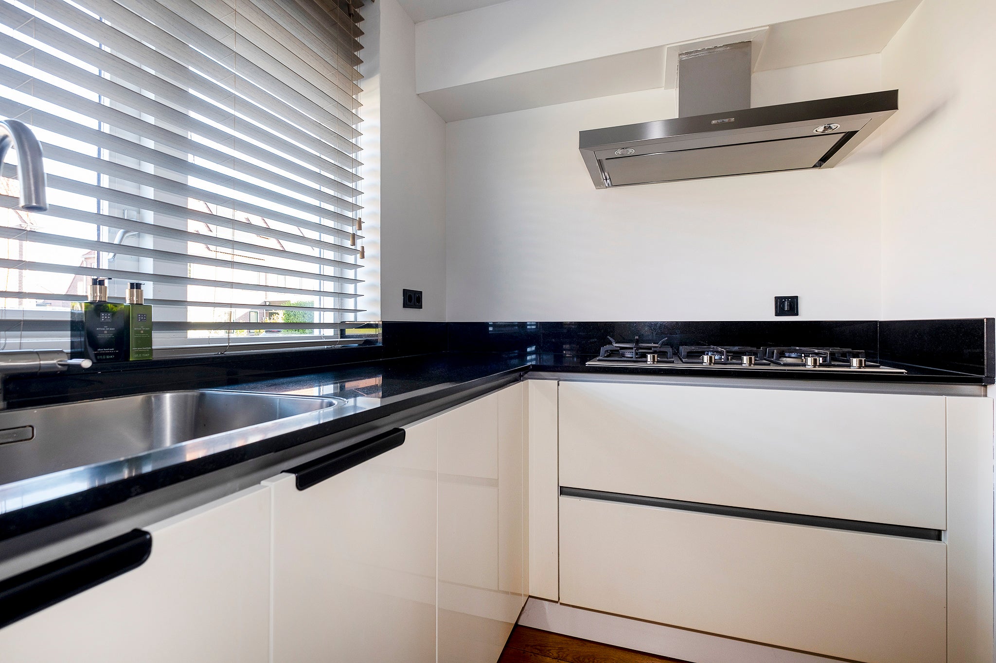 Tussenwoning te koop: Eckhartstraat 25, Groningen
