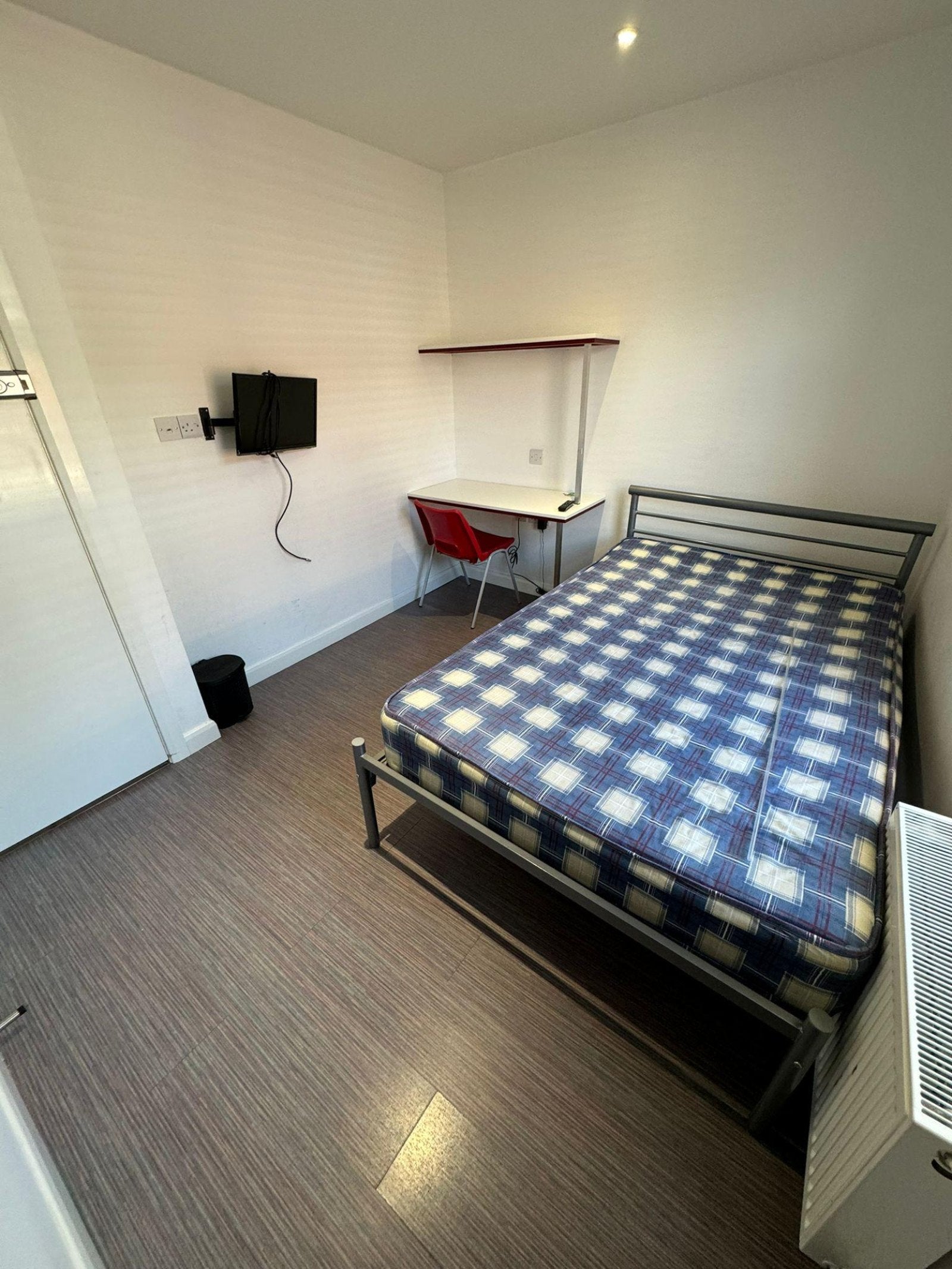Room London Road in Newcastle-under-Lyme