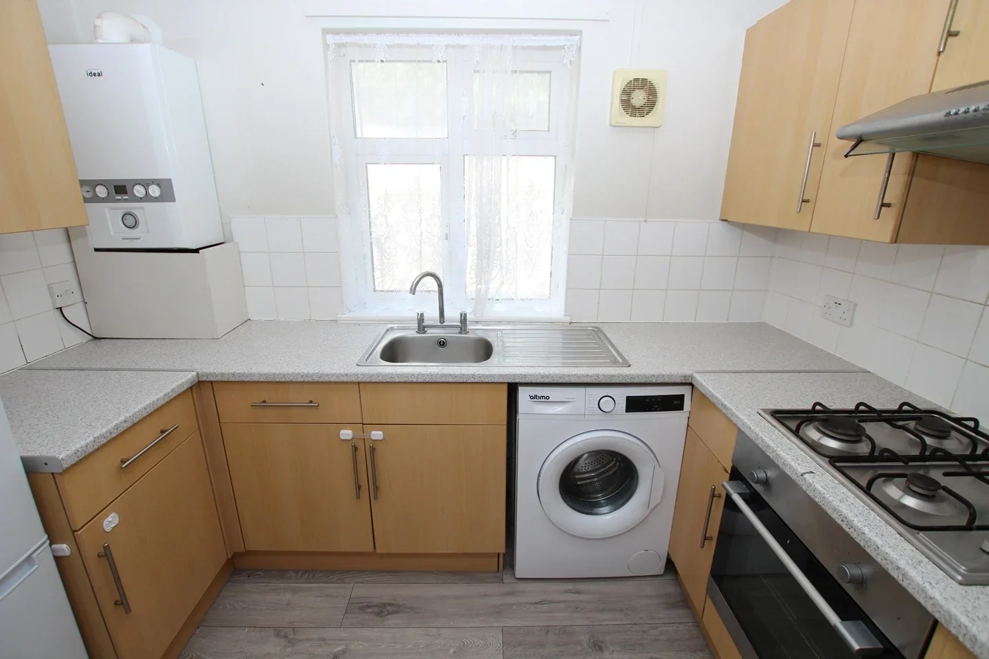 Flat Upper Luton Road in Chatham
