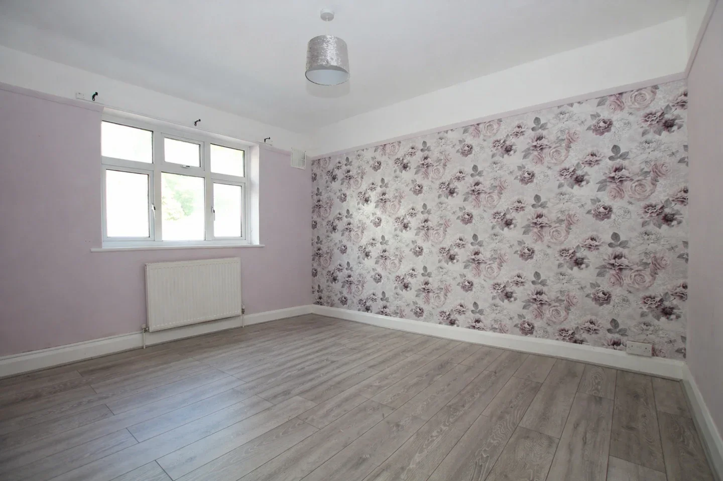 Flat Upper Luton Road in Chatham