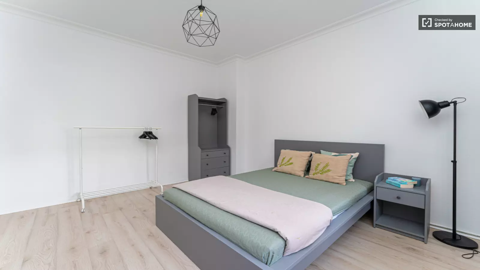 Wohnung Reichsstraße in Berlin