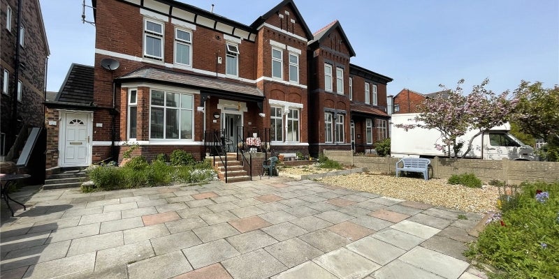 Flat Talbot Street in Southport