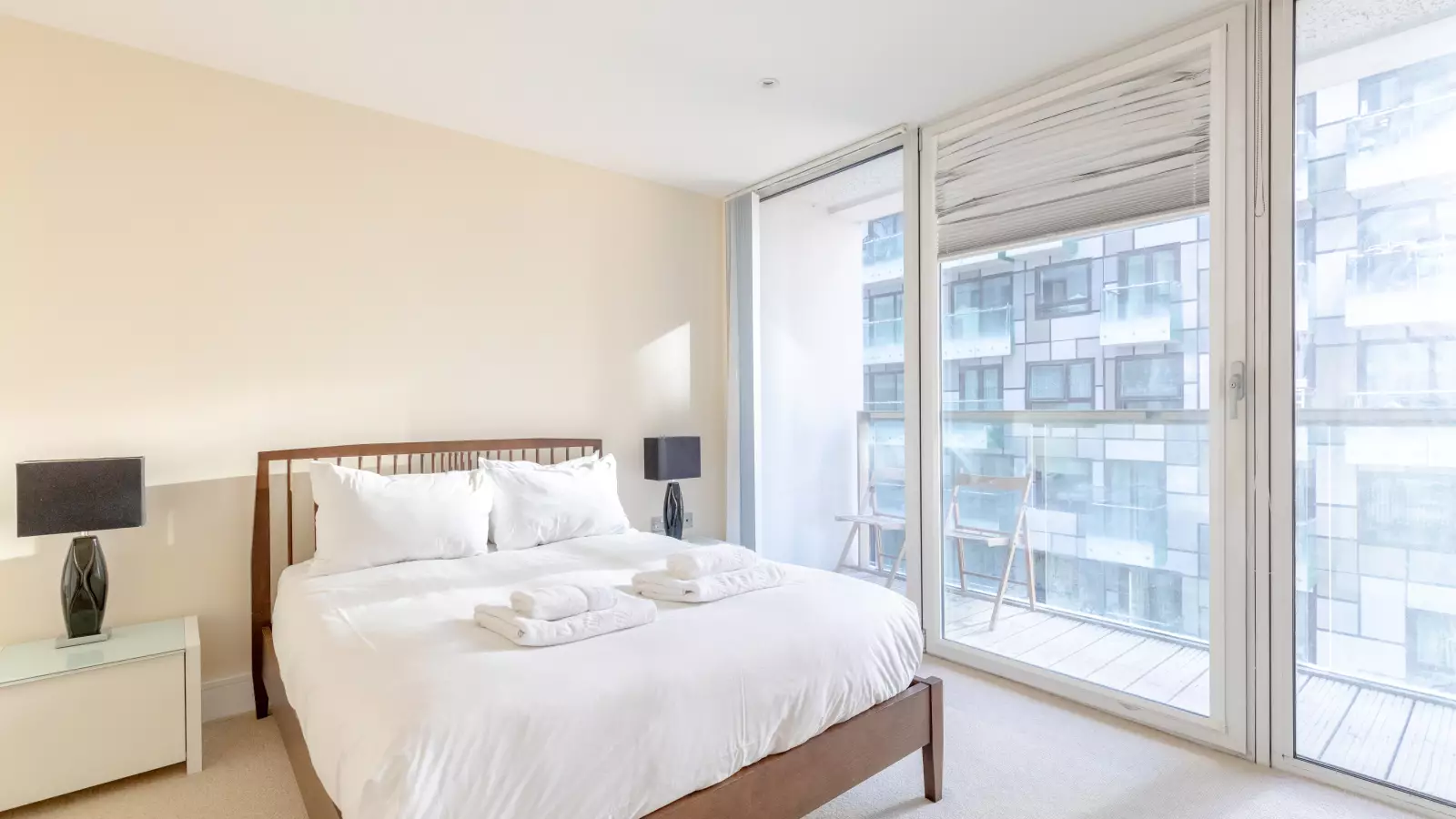 Flat Downham Road in Greater London