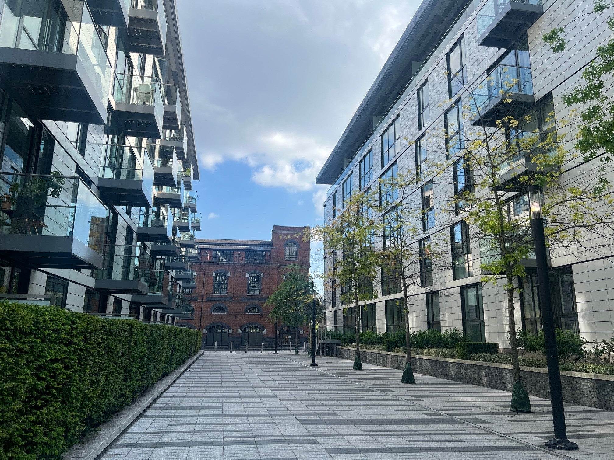 Flat Bridle Mews in Greater London