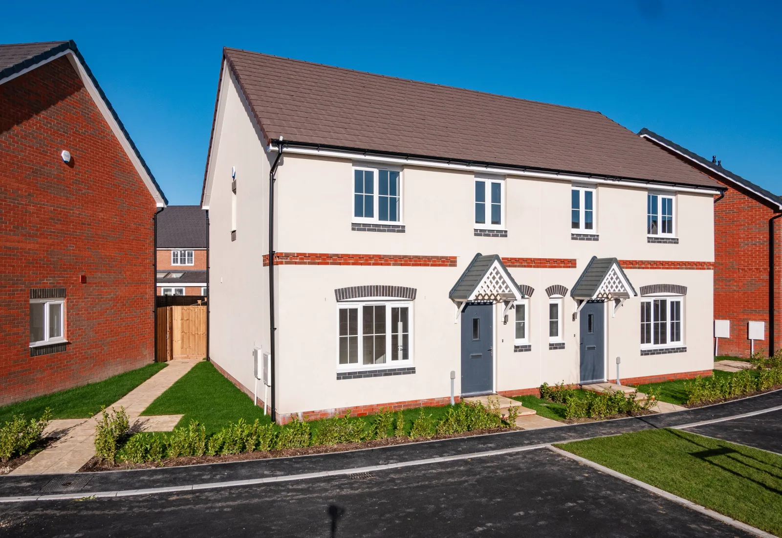 House Six Acres Close in Taunton
