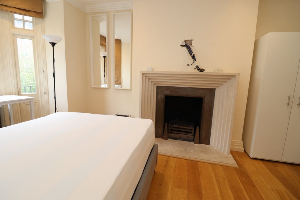 Room Globe Road in Greater London