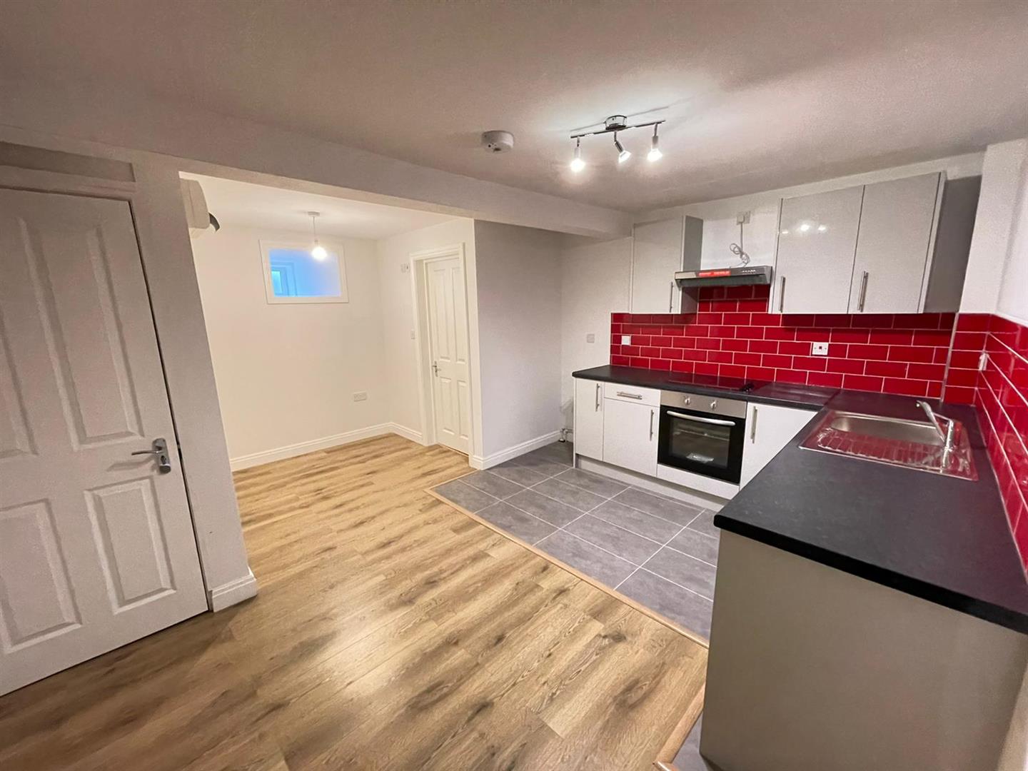 Flat Baxter Gate in Charnwood