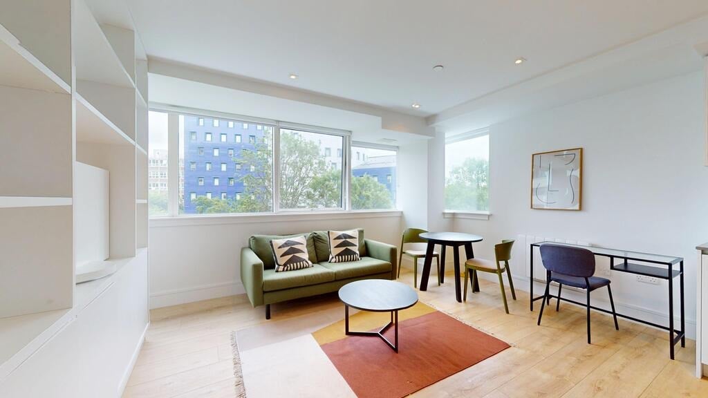 Flat Humphry Repton Lane in Greater London
