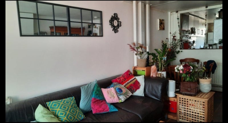 Room Flower and Dean Walk in Greater London