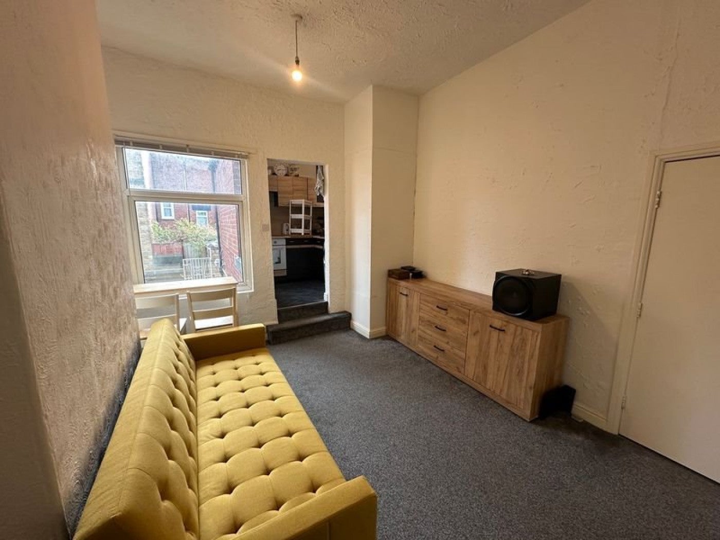 Room Clarkson Street in Barnsley